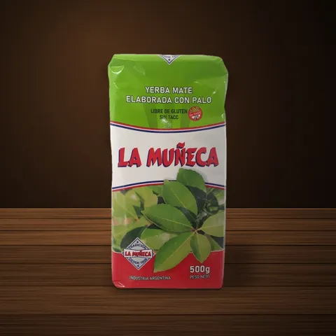 Paquete de yerba La Muñeca Tradicional