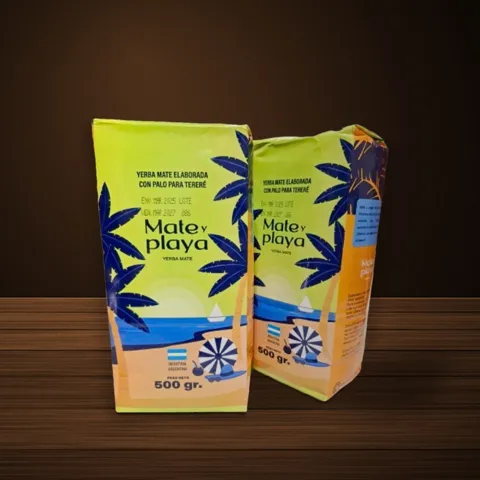 Paquete de yerba Mate y Playa Tereré